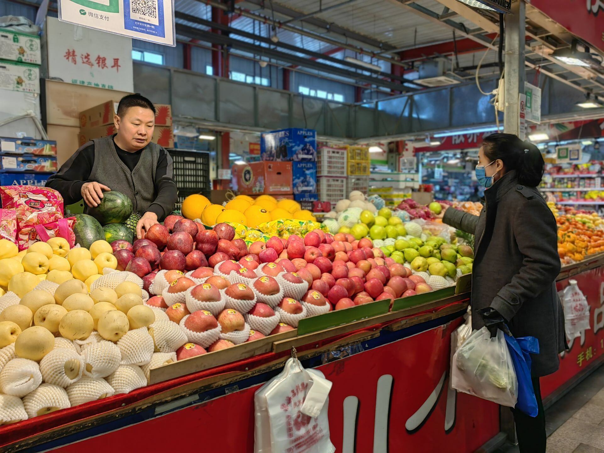 新华全媒+｜各地记者去了一趟蔬菜批发市场发现……_凤凰网视频_凤凰网