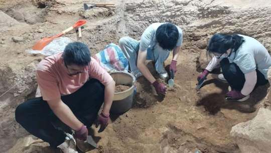 新闻速览｜柳州发掘出一座距今四万至三万年的墓葬